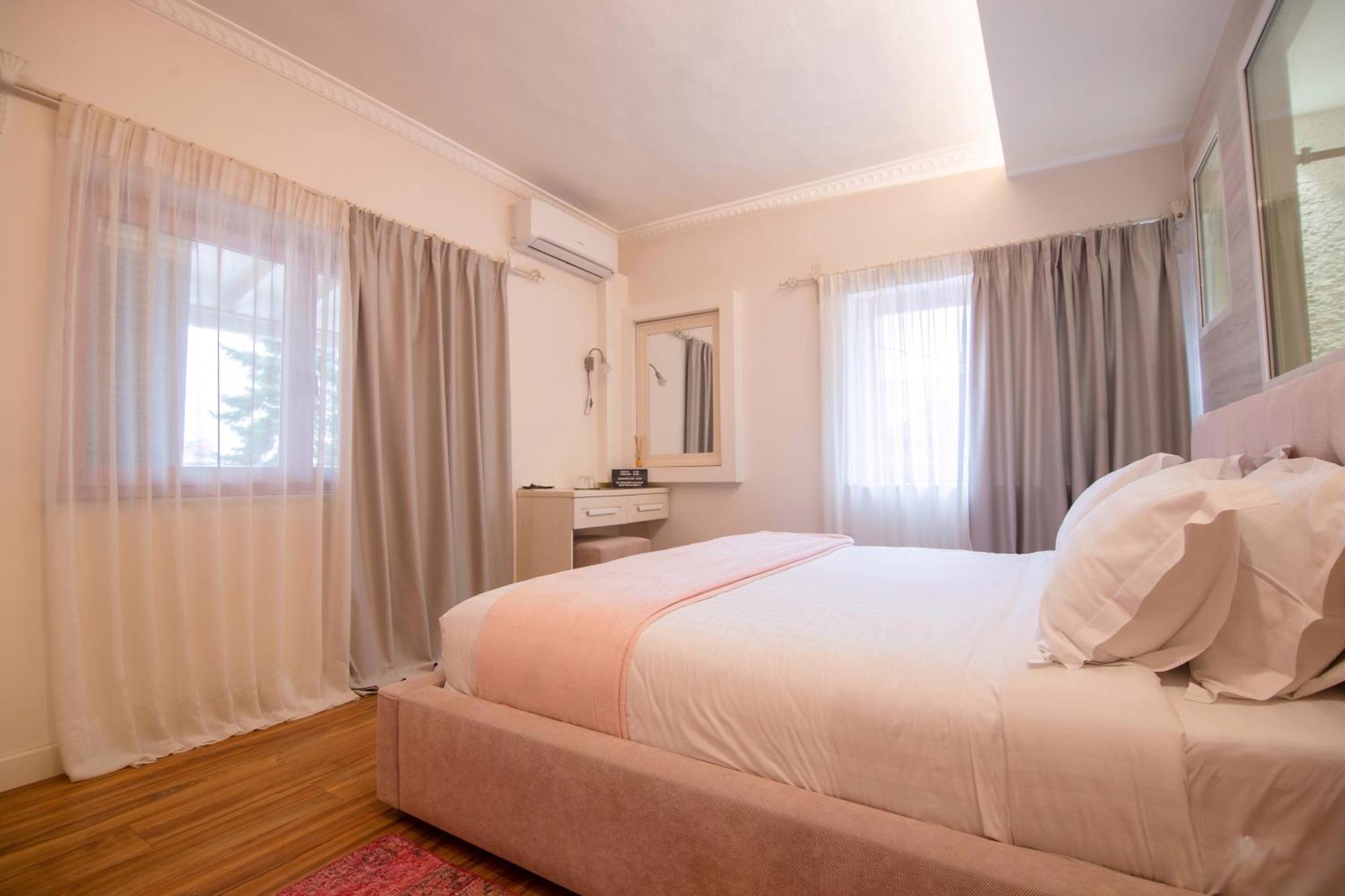 Meri Boutique Hotel Korce Habitación foto